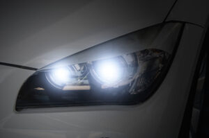 Read more about the article The Importance of Proper Headlight Maintenance for Safe Night Driving